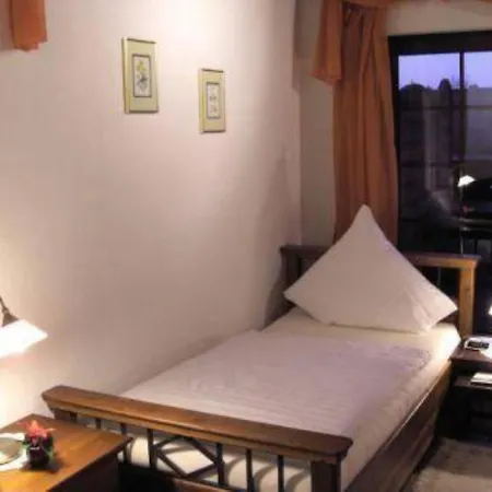 St Michael Atrona Gmbh Gæstehus