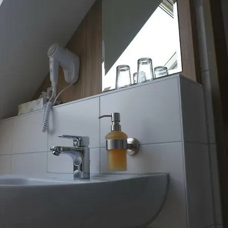 בית הארחה St Michael Atrona Gmbh 3*