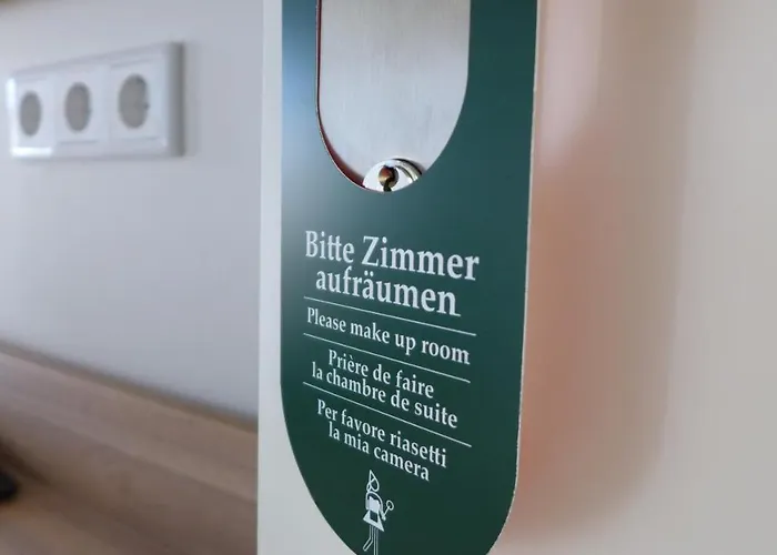 St Michael Atrona Gmbh Pensionat Euskirchen